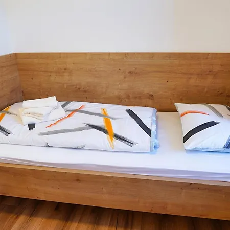 Metropolitana's Zois Apartamento *