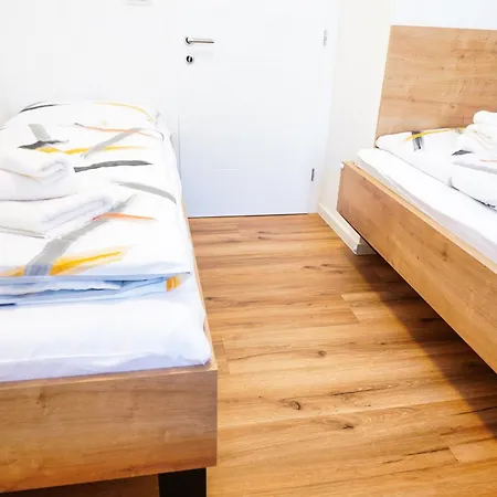 Metropolitana's Zois Bohinj