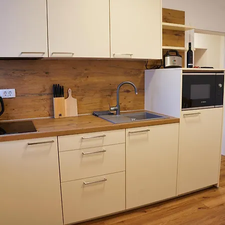 Metropolitana's Zois Apartman