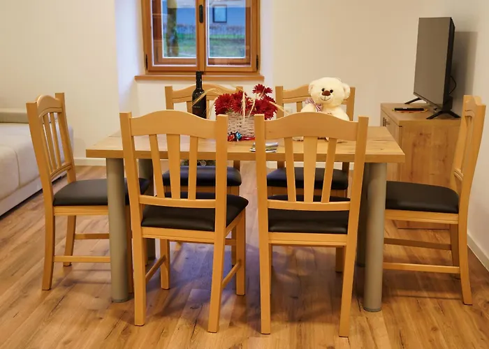 Metropolitana's Zois Apartma *